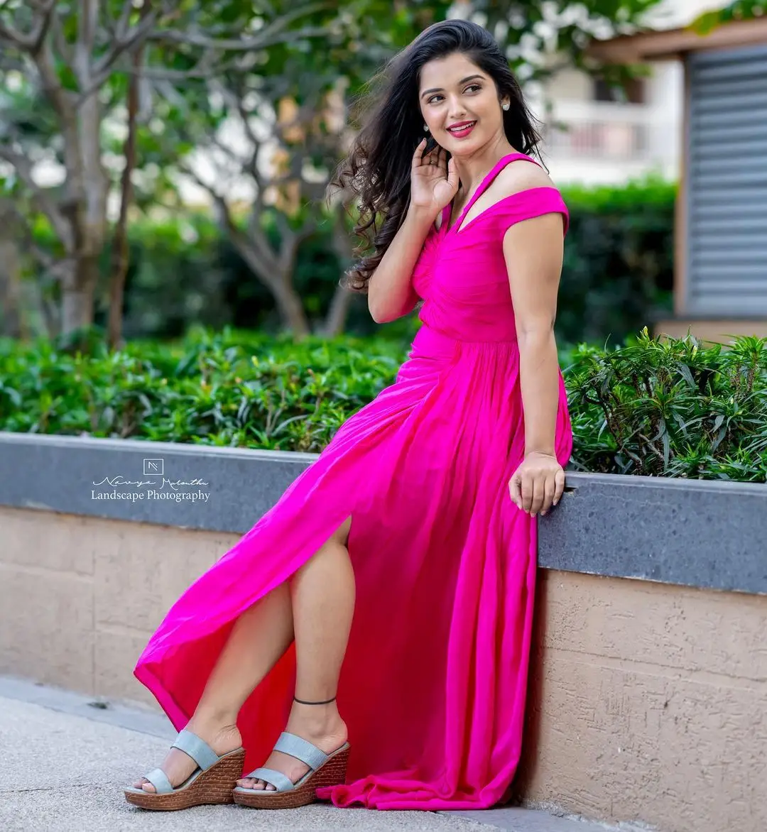 ETV Actress Priyanka Jain Wearing Pink Gown